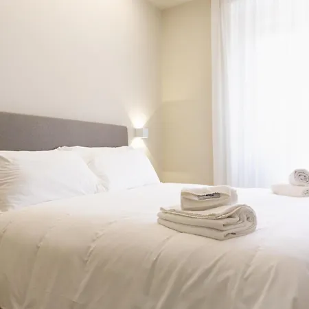 Marconi34 Homes - Largo Living - Central, Spacious And Modern Apartmán *