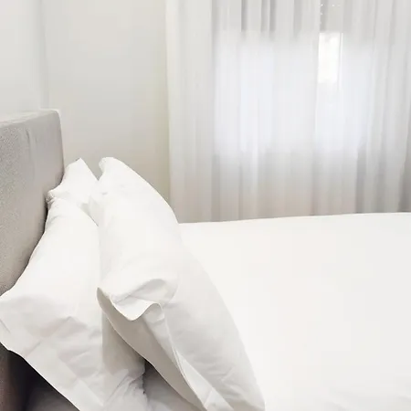 Largo Living Apartment *