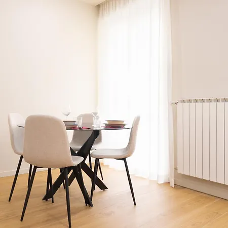 Marconi34 Homes - Largo Living - Central, Spacious And Modern Apartament *